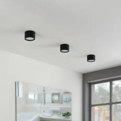 Arcchio Downlight Nieva, GX53, schwarz, rund, Ø 10cm, Metall