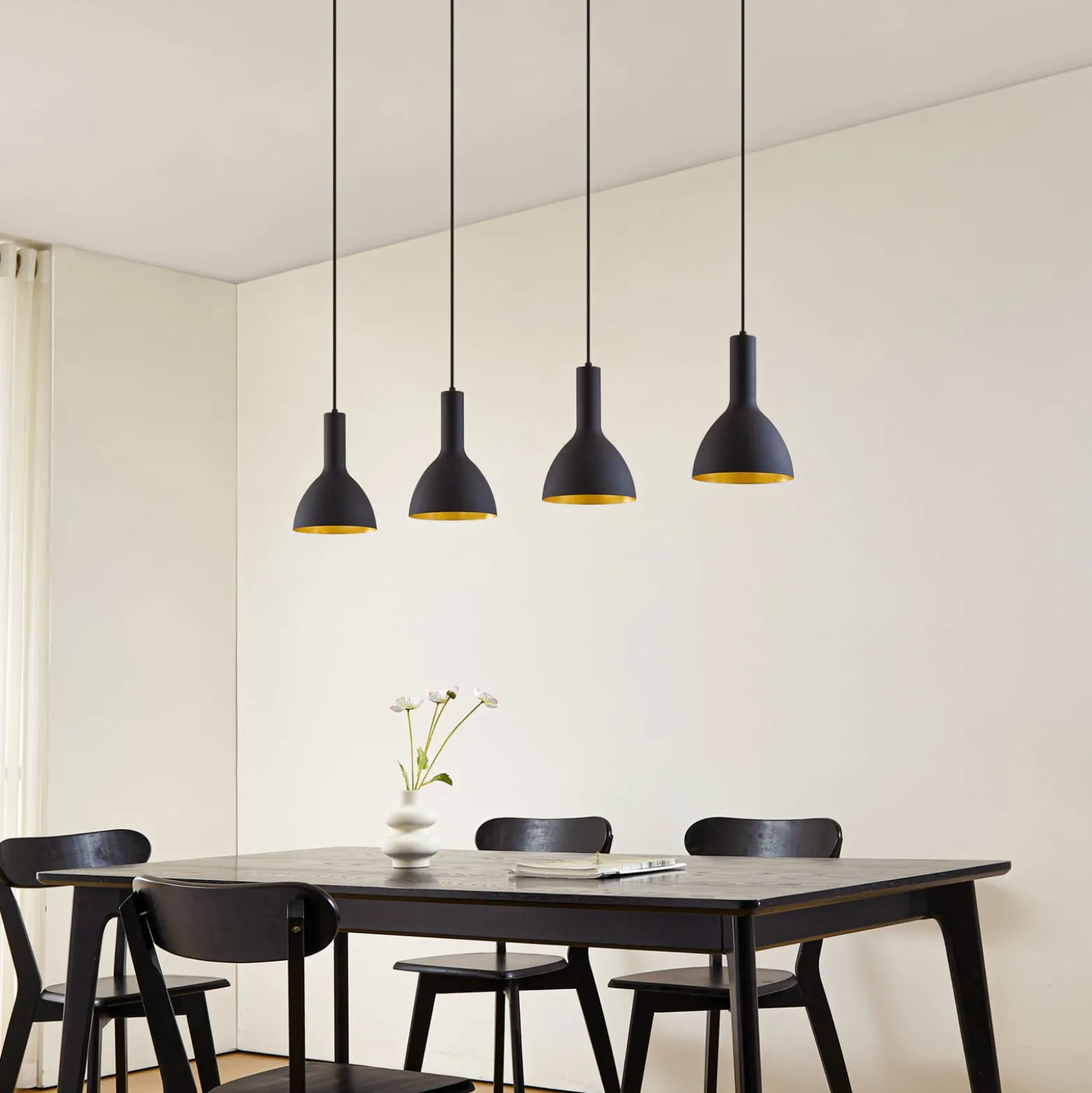Arcchio Hängelampe Cosmina, 4-flammig, Länge 120 cm, schwarz