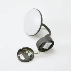 Arcchio LED-Außenwandleuchte Fineria, Ø22 cm, Metall, Sensor