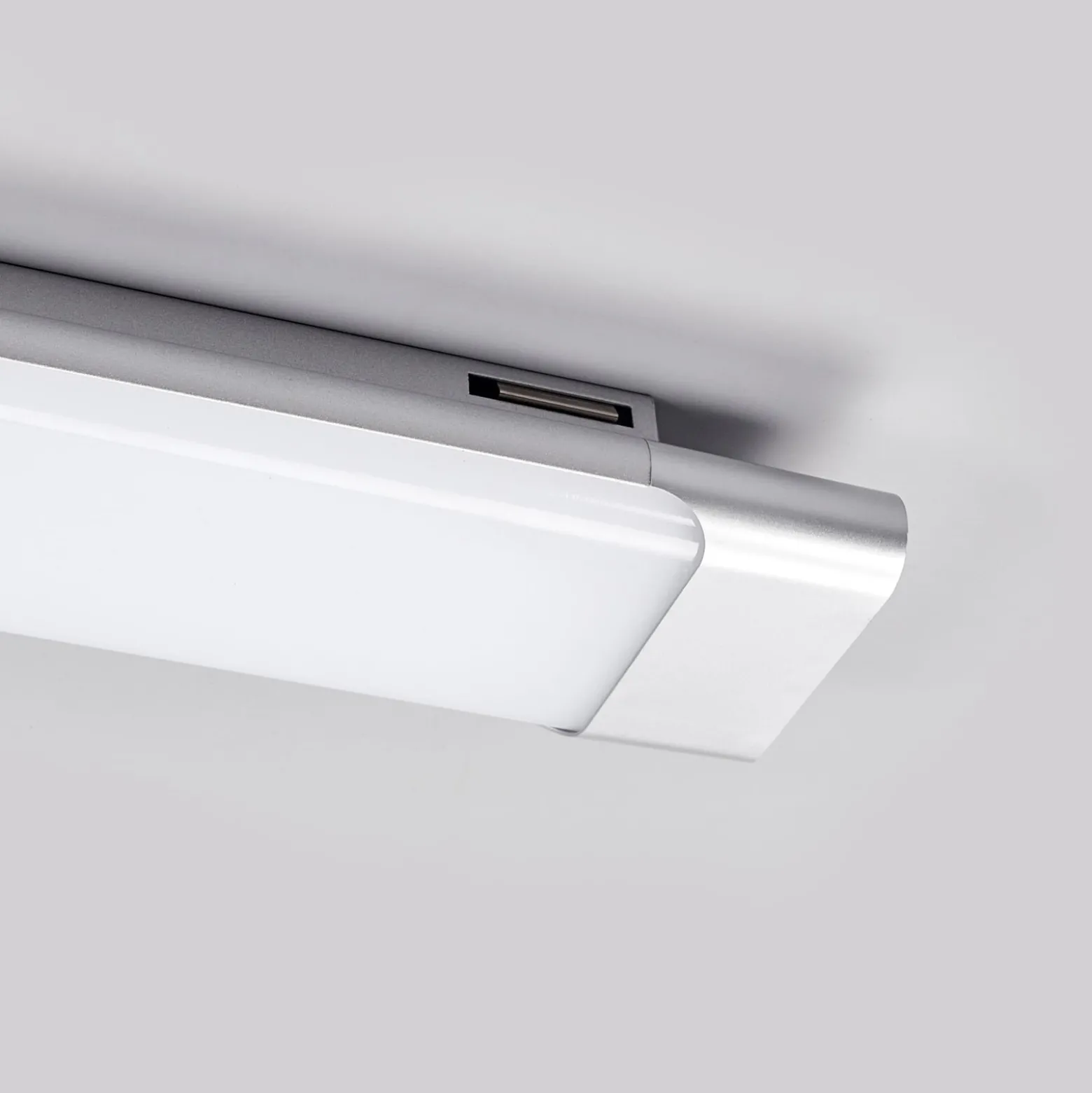 Arcchio LED-Deckenleuchte Vinca, 120 cm, 3.450 lm, 4.000 K