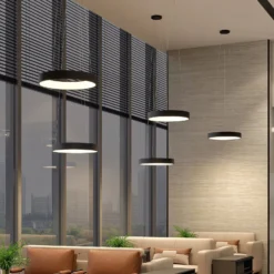 Arcchio LED-Hängelampe Aleksi, Ø 60 cm, schwarz, Metall, CCT