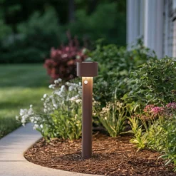 Arcchio LED-Wegeleuchte Milten, 65 cm, Rost, IP65, Sensor
