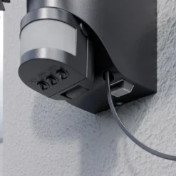 Arcchio Lissano LED-Solar-Wandstrahler mit Sensor
