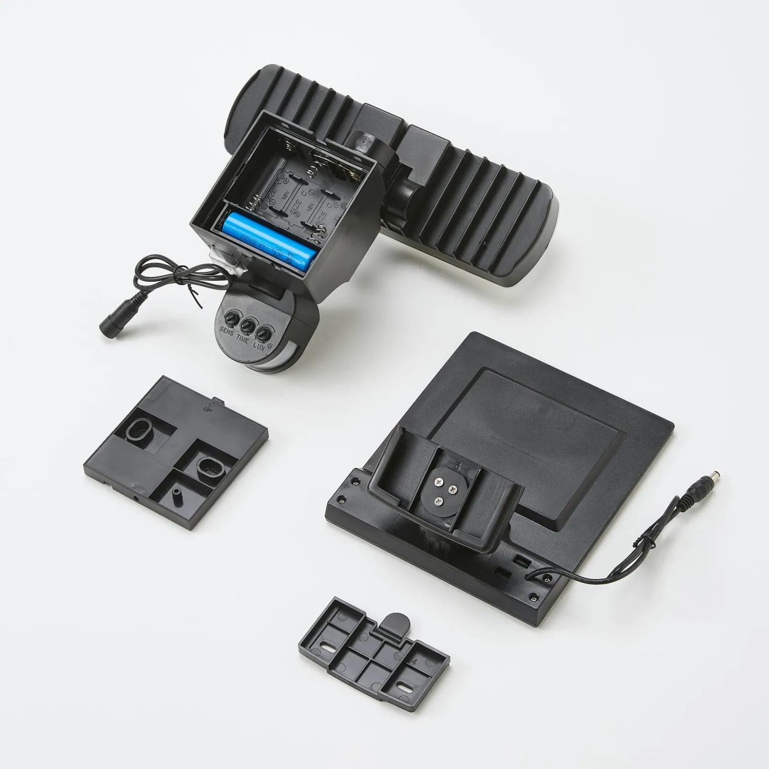 Arcchio Lissano LED-Solar-Wandstrahler mit Sensor