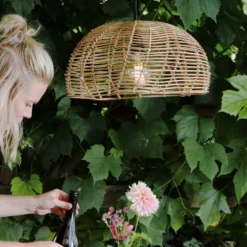 Außenhängeleuchte Mayla, Rattan natur, Ø 43 cm, Stecker IP44