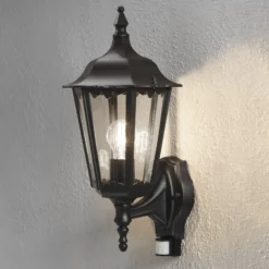Außenwandlampe Firenze m. Sensor, stehend, schwarz