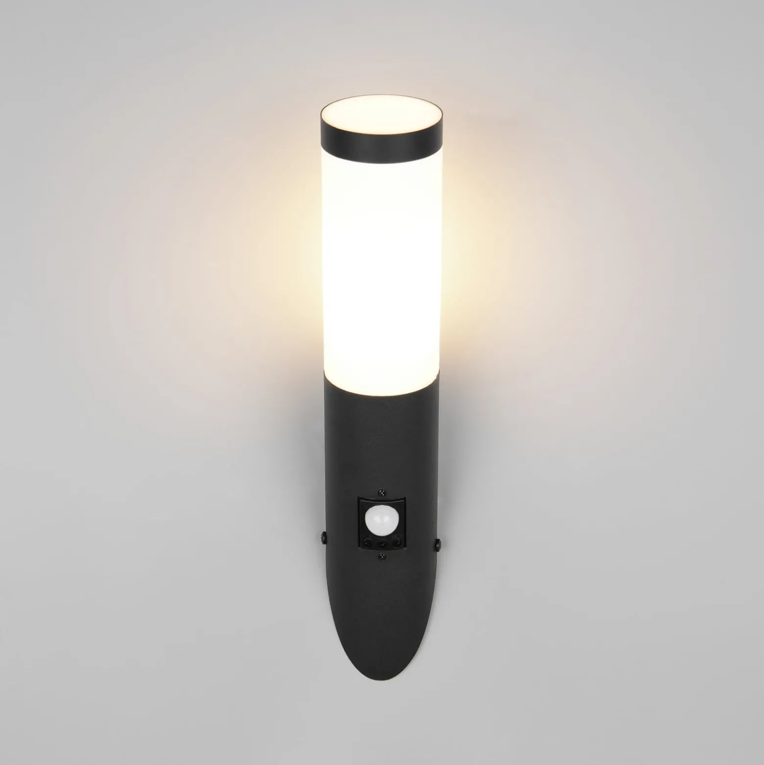 Außenwandlampe Trioto, schwarz matt, 39 cm Edelstahl, Sensor
