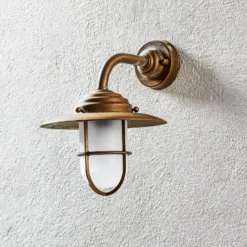 Außenwandleuchte Antique mit Gitter, Glas matt
