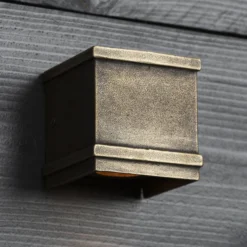 Außenwandleuchte Borgo aus Bronze