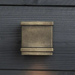 Außenwandleuchte Borgo aus Bronze