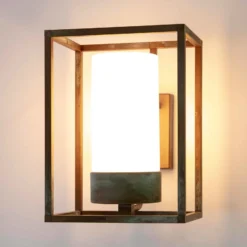 Außenwandleuchte Cubic³ 3363 messing antik/opal