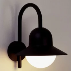 Außenwandleuchte 183 in schlichter Form, schwarz