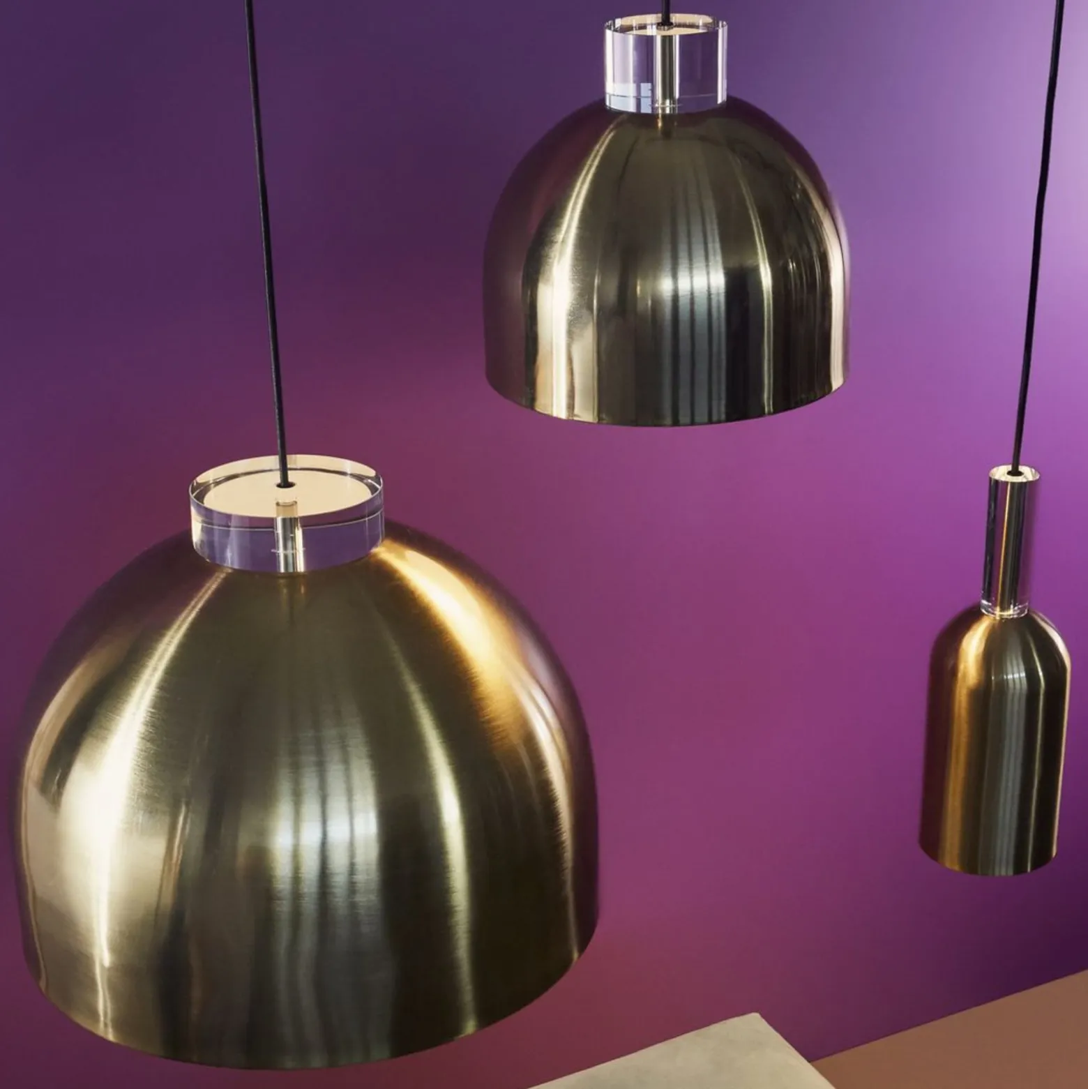 AYTM Hängeleuchte Luceo, rund, gold, Ø 28 cm