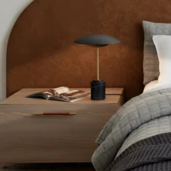 Beacon Tischleuchte Loft, schwarz, Höhe 42 cm, Fuß Marmor