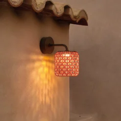 Bover Nans A LED-Außenwandleuchte, rot, Ø 16,7 cm