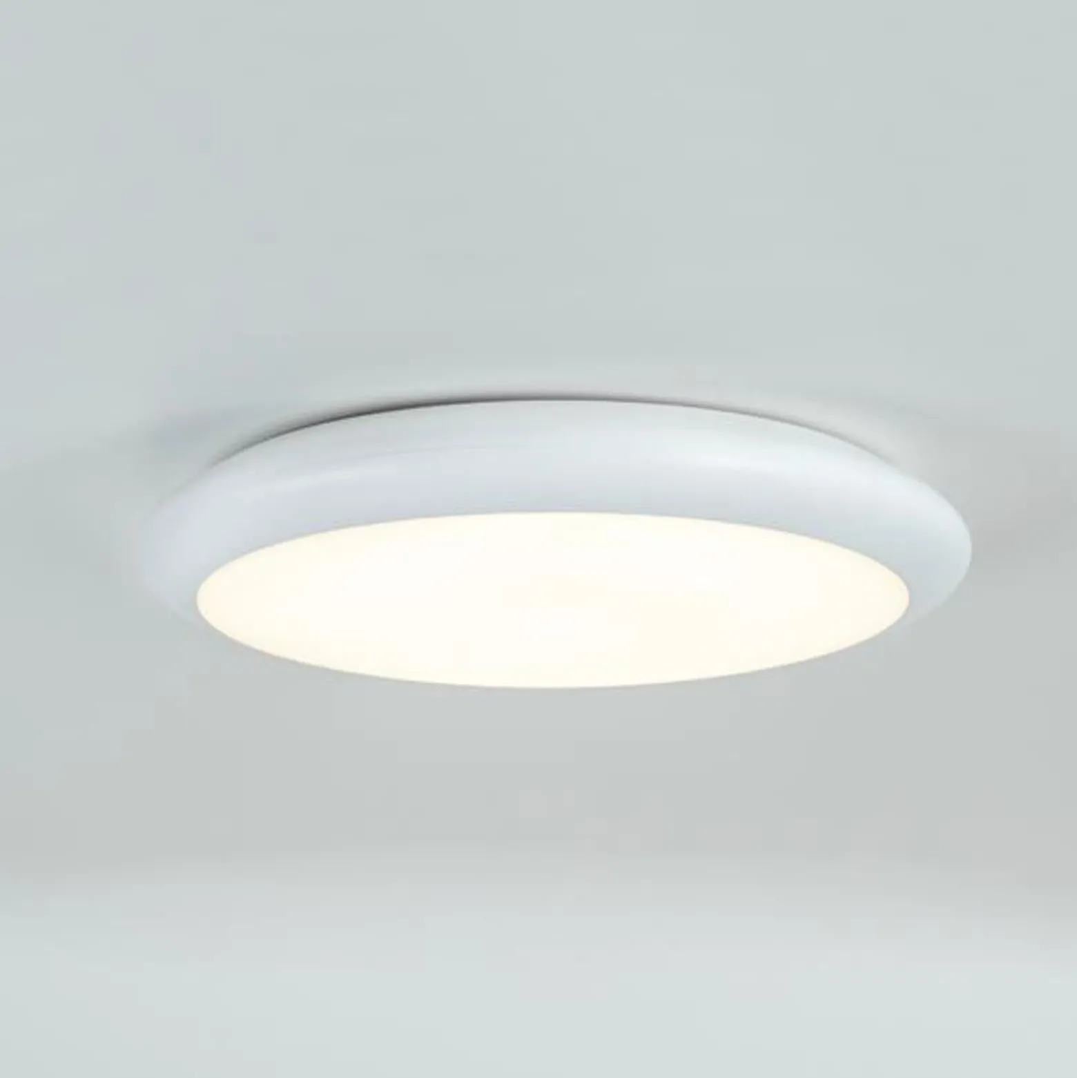 BRUMBERG Gavan LED-Deckenleuchte, IP65, weiß Ø32cm