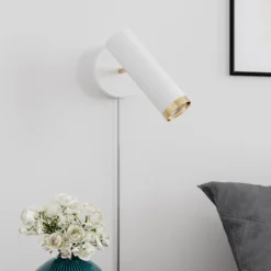 By Rydéns Puls Wandstrahler mit Stecker weiß