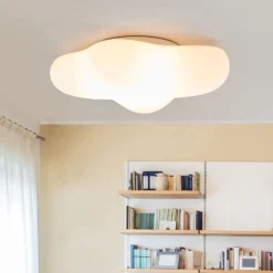 Deckenlampe Eos in Form einer Wolke, 50 cm