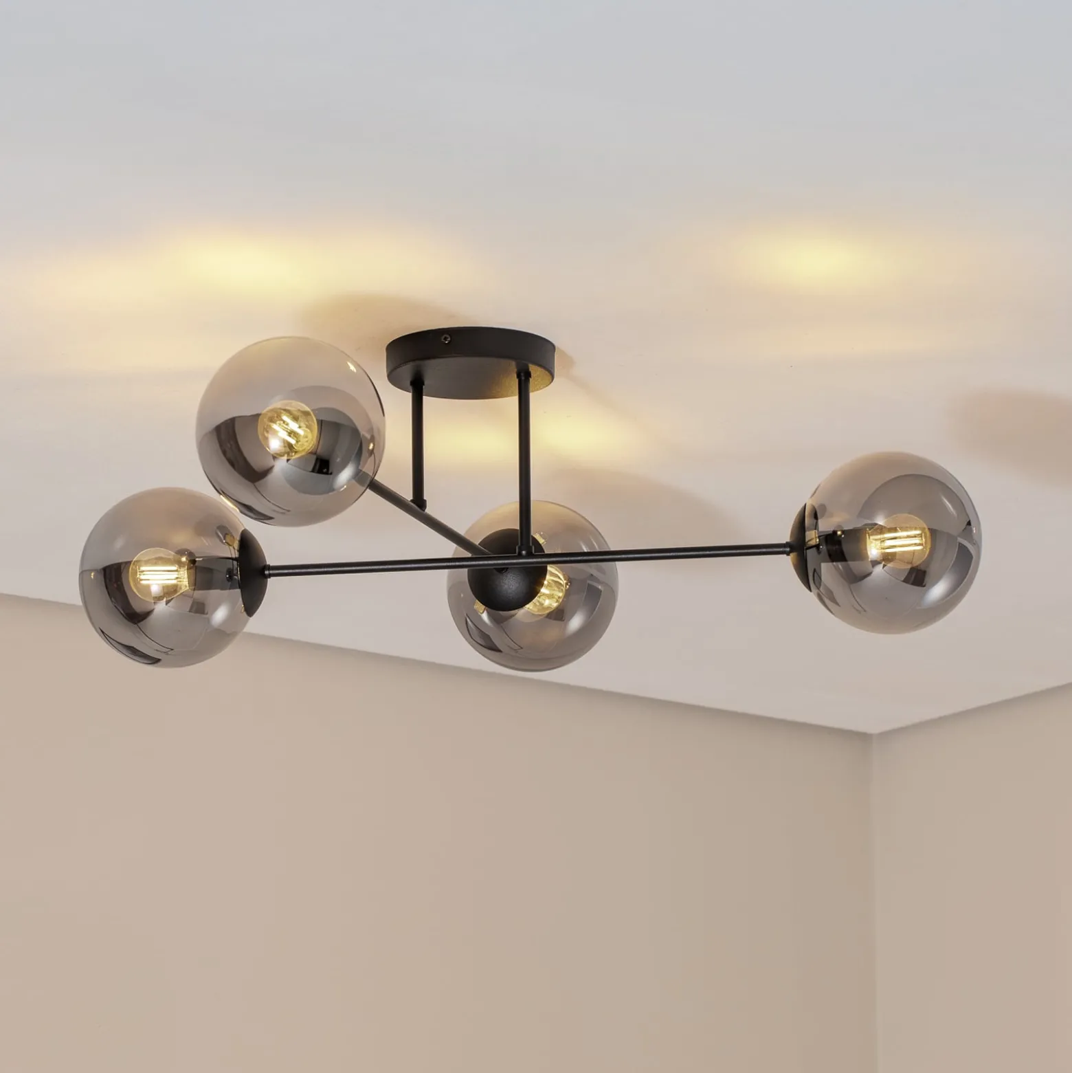 Deckenlampe Glassy, 4-flg. gekreuzt schwarz/grafit