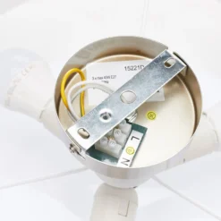 Deckenlampe Libba mit Dekor in Holzoptik