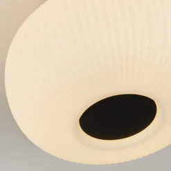 Deckenleuchte Lumina aus gefrostetem Glas