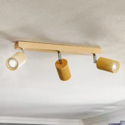Deckenstrahler Cre aus Holz, dreiflammig