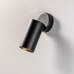 Deckenstrahler Mono I schwarz, innen gold, 1-fl.