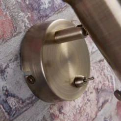 Dimmbarer Wandspot Ebbi in Altmessing