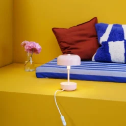 Dyberg Larsen Haipot Tischleuchte, IP20, rosa