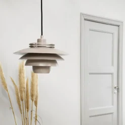 Dyberg Larsen Hängelampe Ejka mini, beige, Ø 30 cm, Metall