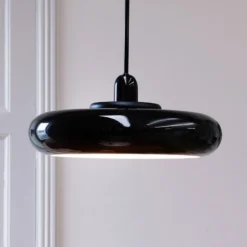 Dyberg Larsen Hängelampe Planet, schwarz, Ø 40 cm, Metall