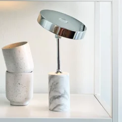 Dyberg Larsen LED-Akku-Tischlampe Starlight, chrom/weiß