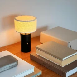 Dyberg Larsen LED-Akkutischleuchte Mellow, schwarz, 23 cm