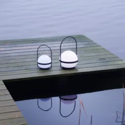 Dyberg Larsen LED-Solarlampe Summer, weiß/schwarz Höhe 26 cm