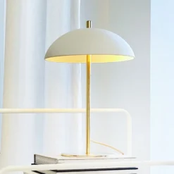 Dyberg Larsen Tischleuchte Globus, beige/messing, 44 cm