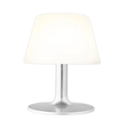 EVA Solo SunLight LED-Solar-Tischleuchte 16cm opal