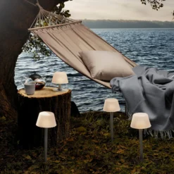 EVA Solo SunLight LED-Solar-Tischleuchte gefrostet