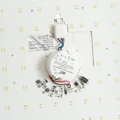 Fernbedienbare, eckige LED-Deckenleuchte Samurai