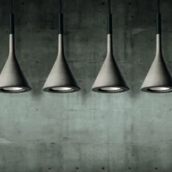 Foscarini Aplomb Mini Hängeleuchte aus Beton, grau