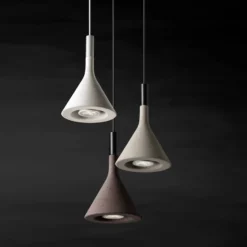 Foscarini Aplomb Mini Hängeleuchte aus Beton, weiß