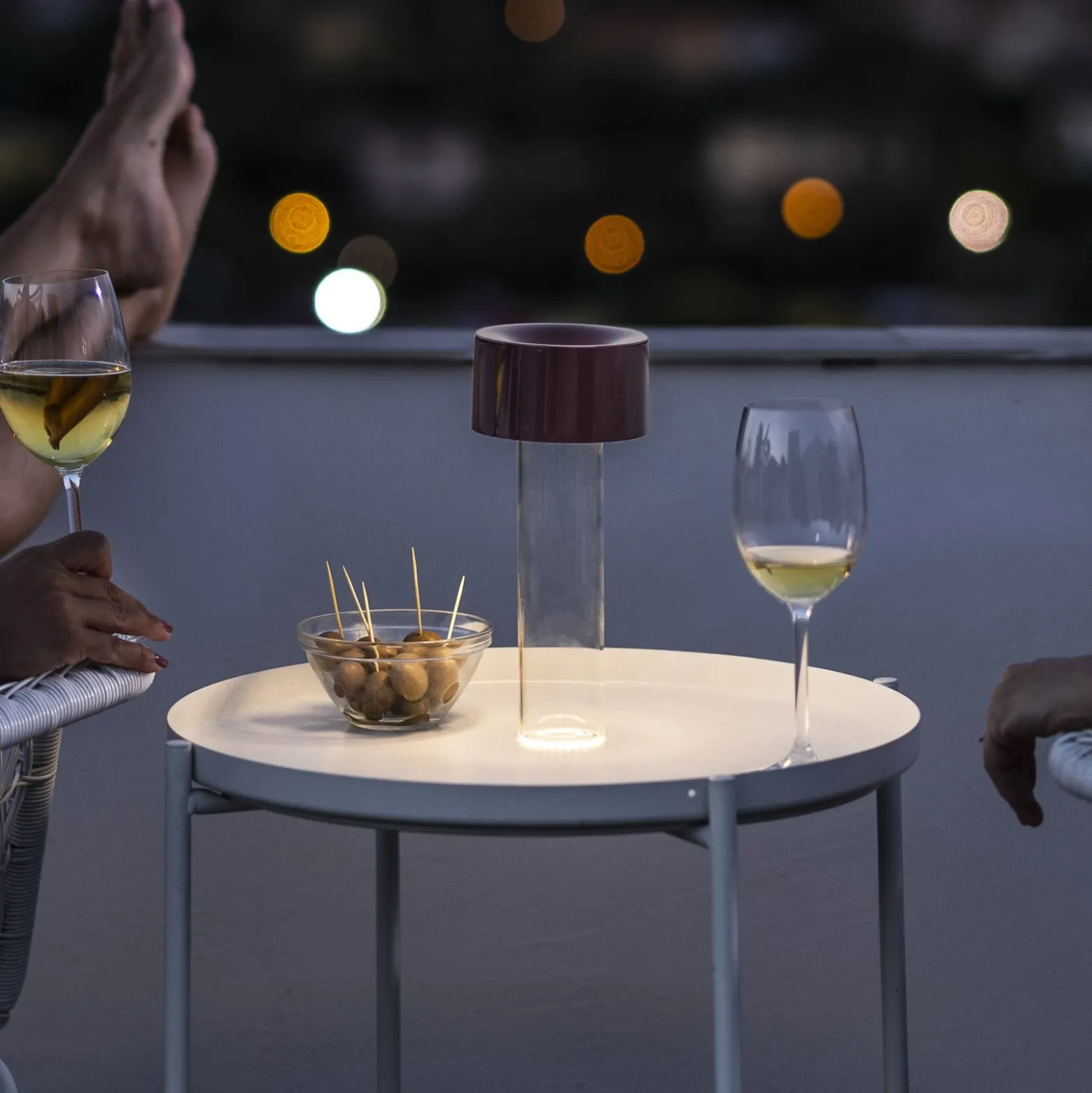 Foscarini LED-Akku-Tischleuchte Fleur, salbeigrün