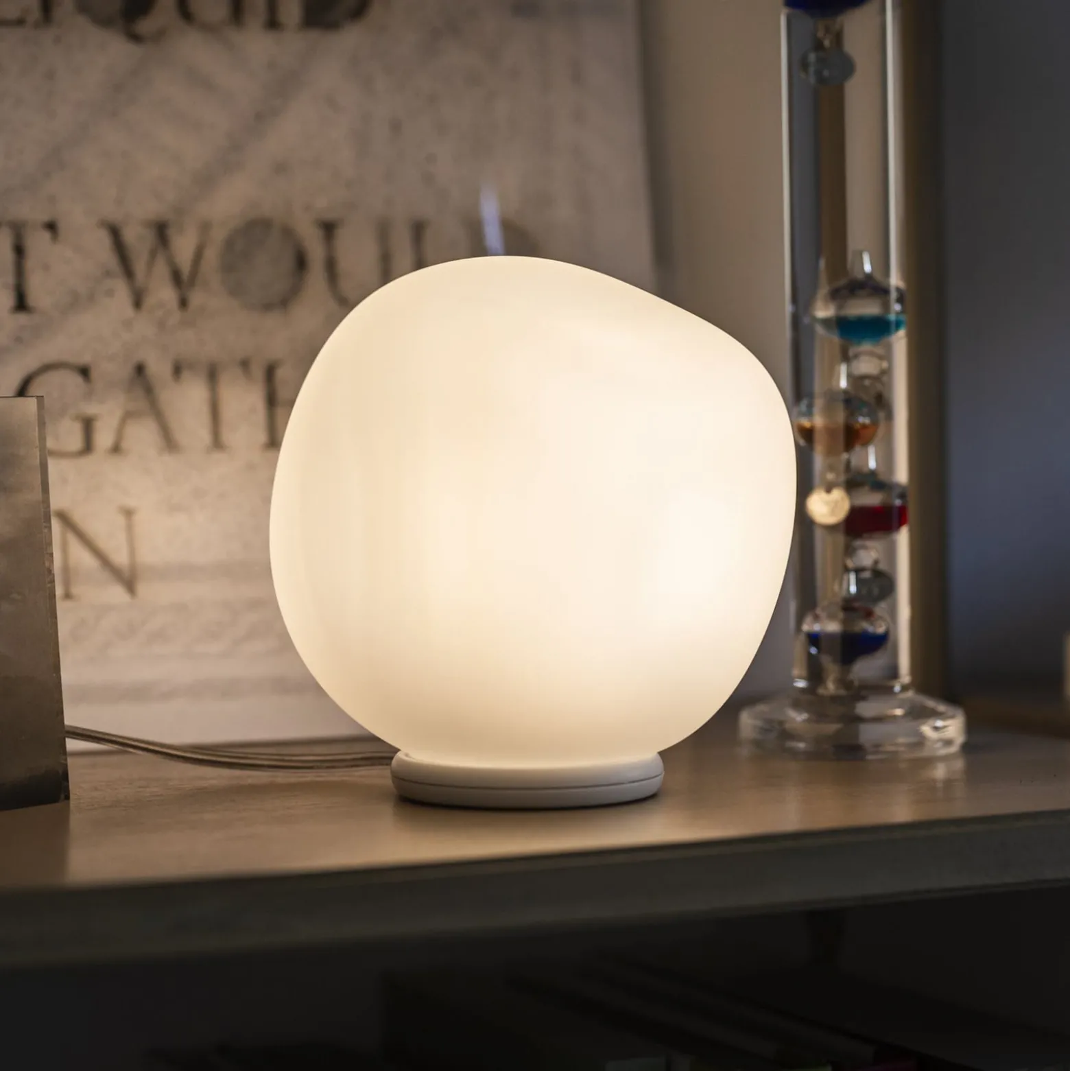 Foscarini Tischleuchte Hoba Piccola, Ø 13 cm, ein/aus, Glas