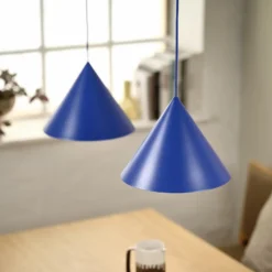 FRANDSEN Benjamin Pendelleuchte Ø 30 cm blau matt