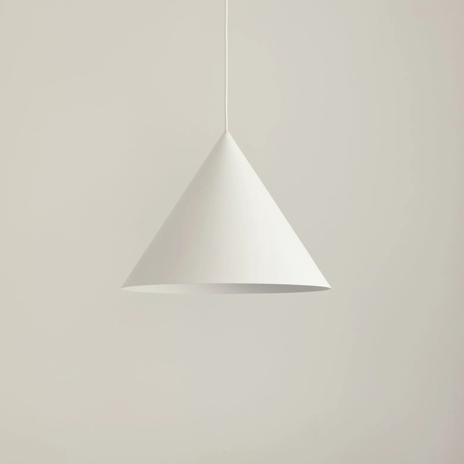 FRANDSEN Benjamin Pendelleuchte, Ø 46 cm, weiß