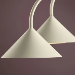 FRANDSEN LED-Akku-Stehlampe Grasp, weiß, Höhe 72 cm, Metall