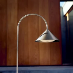 FRANDSEN LED-Erdspießlampe Grasp, edelstahl, 82 cm, IP44
