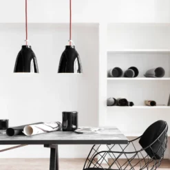 FRITZ HANSEN Caravaggio P1 Glanz schwarz