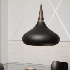 FRITZ HANSEN Orient P3 Pendel schwarz/rose Ø 50cm