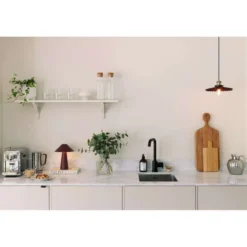 Globen Lighting Akku-Tischlampe Cannes, dunkelrot 26 cm IP44