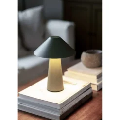 Globen Lighting Akku-Tischlampe Cannes, grün, 26 cm IP44